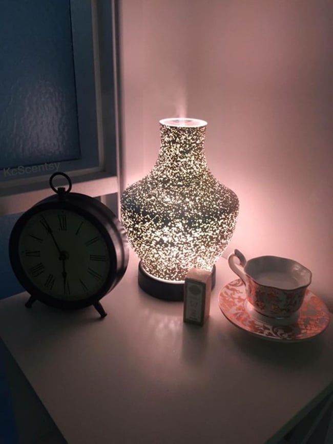 nen chon den xong tinh dau hay may khuech tan 2